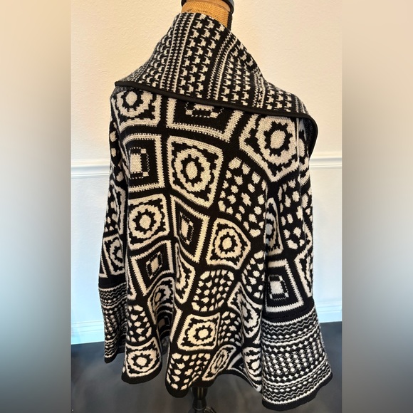 Maeve Anthropologie Square Patchwork Kimono Black & White Oversized Sweater XL - Picture 6 of 10